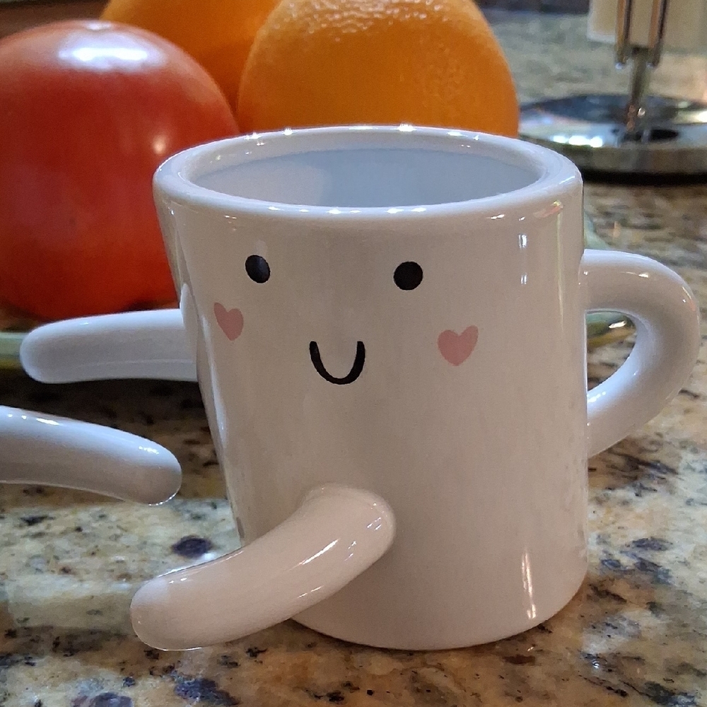 Adorable White Hugging Mugs Set. Rare Find. Super Cute!! - Picture 10 of 12